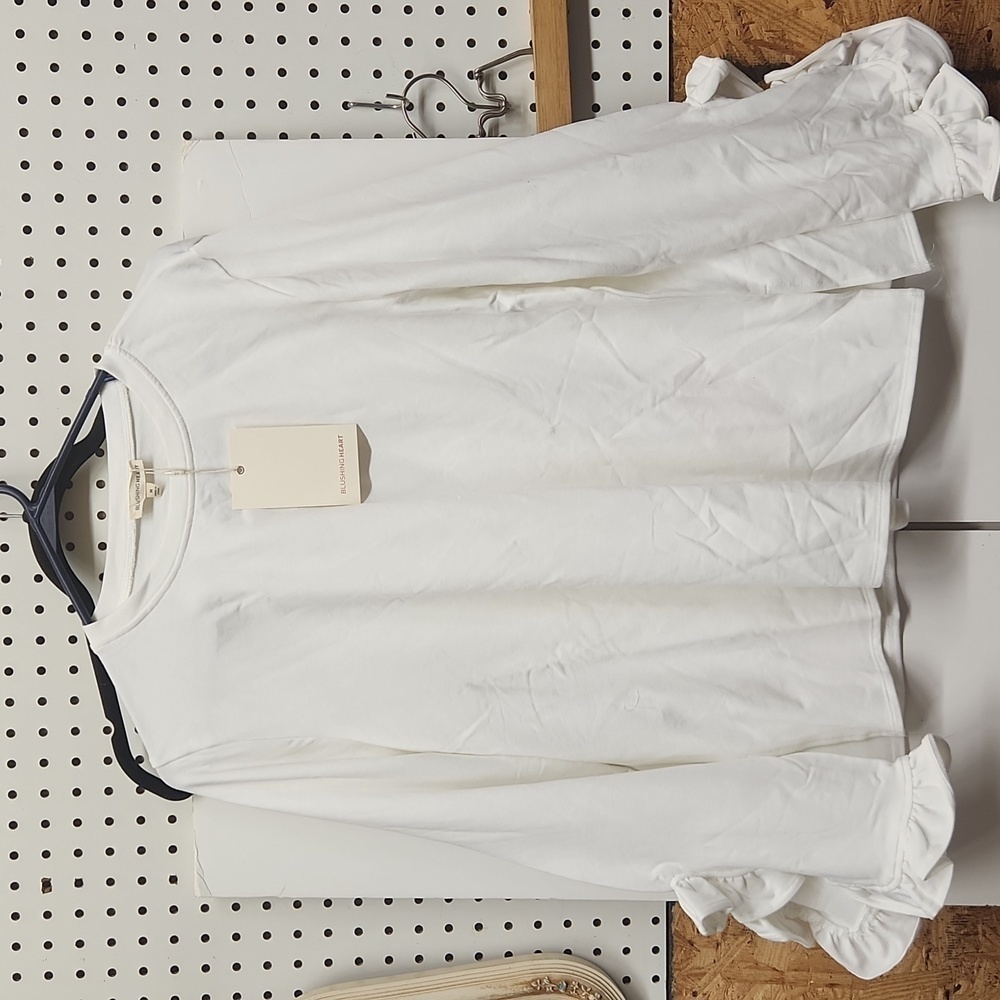 Blushing heart white ruffle sleeve shirt NWT